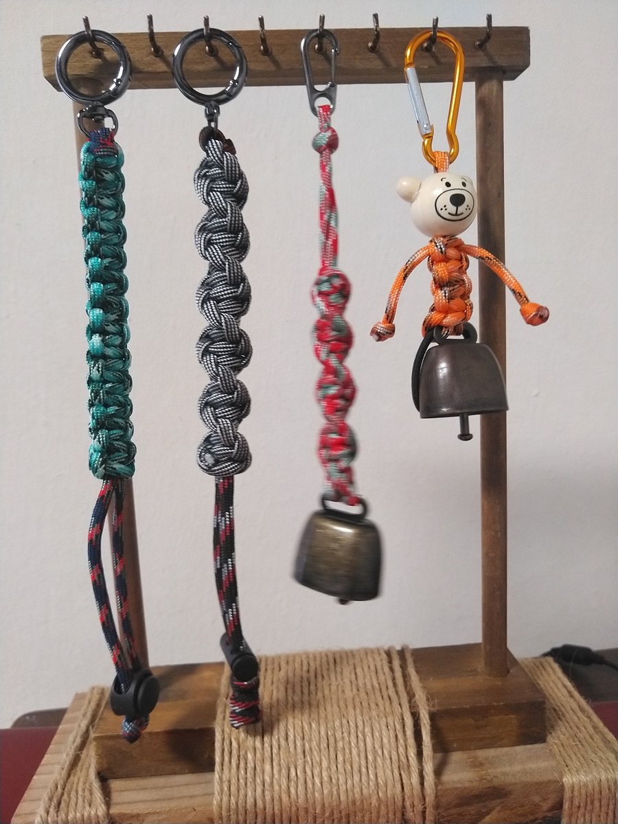 パラコードで作ったベル類
